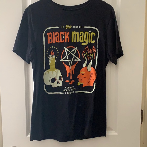 Tops - NWOT Never Worn Black Magic Tee